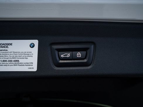 Used 2023 BMW i4 eDrive40 w/ Premium Package image 59