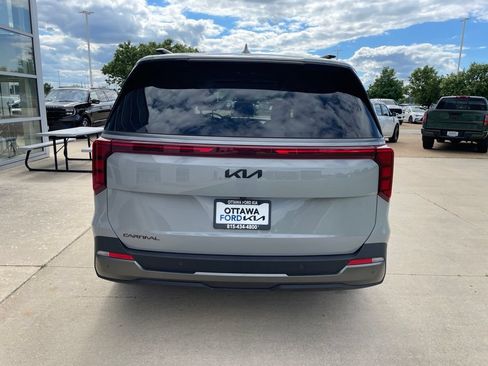 New 2026 Kia Carnival SX Prestige FWD image 6