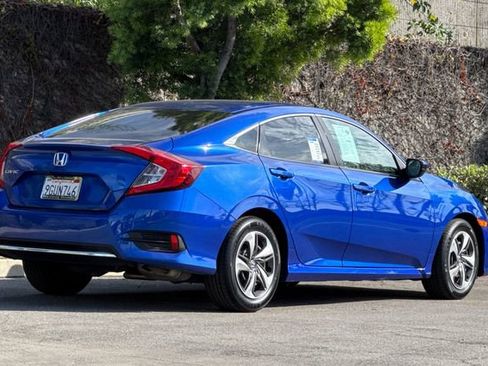 Used 2021 Honda Civic LX image 4