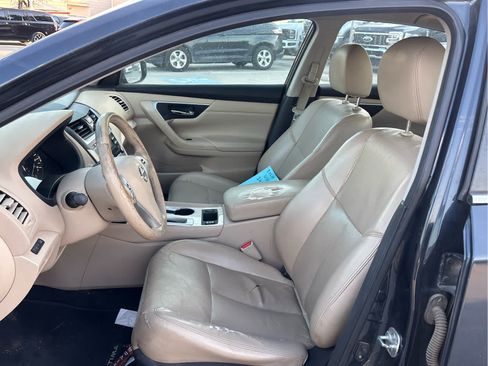 Used 2016 Nissan Altima 2.5 SL FWD image 11