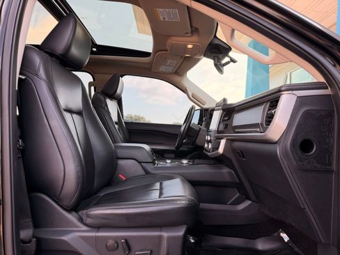 Used 2022 Ford Expedition Max XLT AWD/4WD image 32