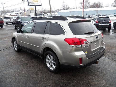 Used 2014 Subaru Outback 3.6R Limited image 5