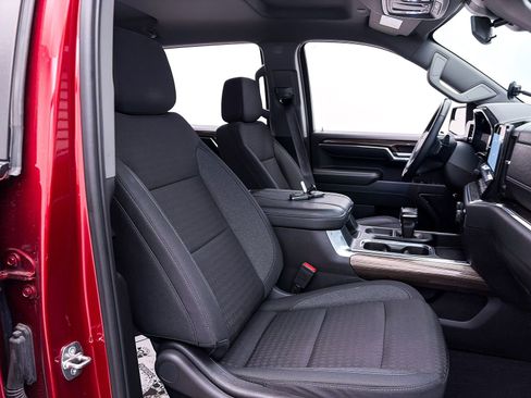 Used 2023 Chevrolet Silverado 1500 LT Trail Boss image 36