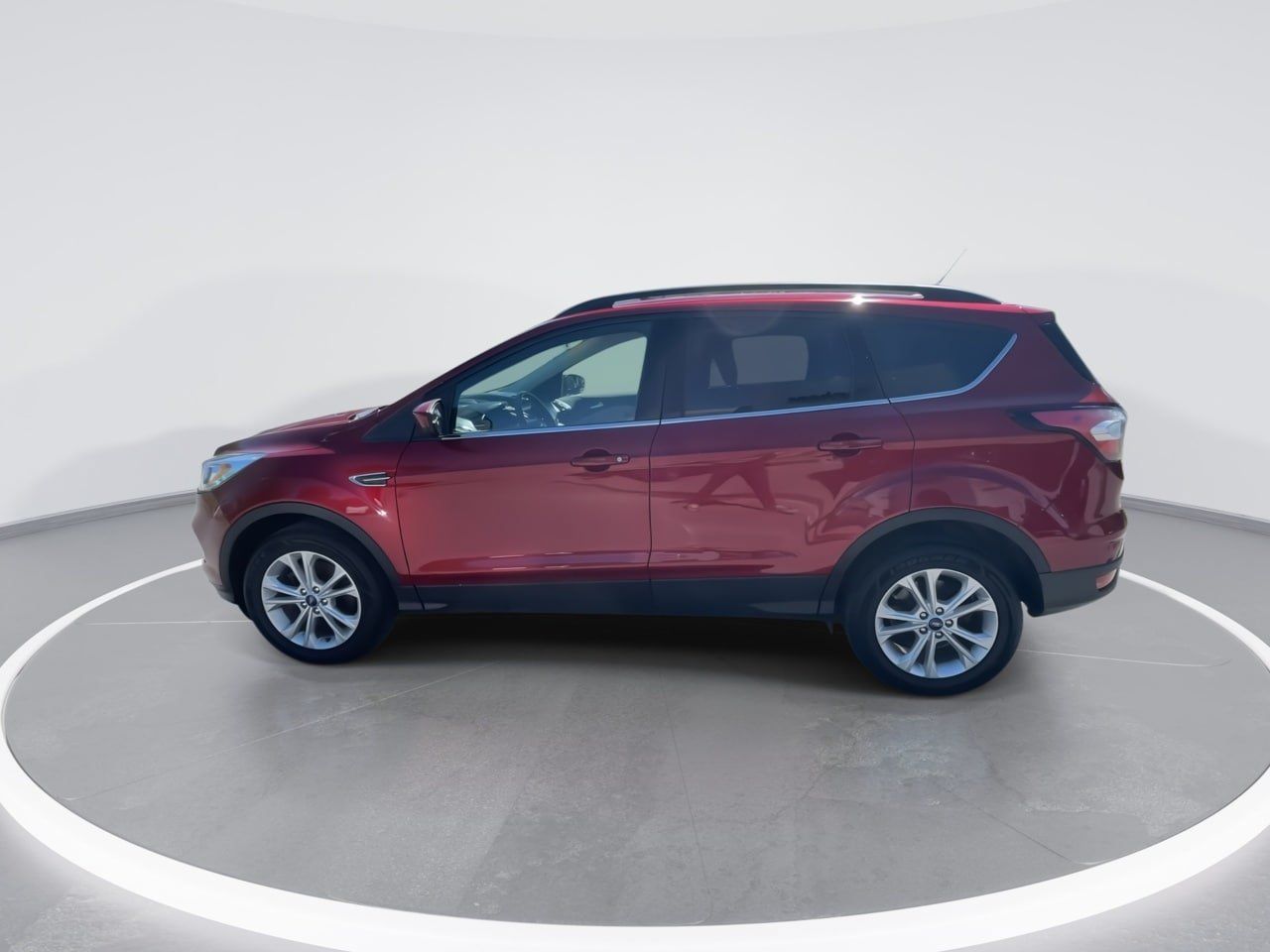 Used 2018 Ford Escape SEL AWD/4WD image 5