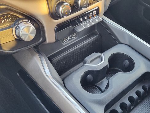 Used 2020 RAM 1500 Laramie image 21