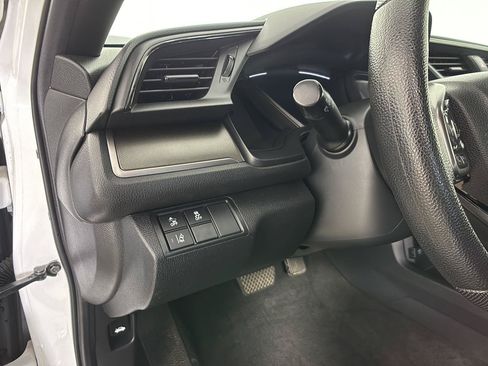 Used 2020 Honda Civic LX image 29
