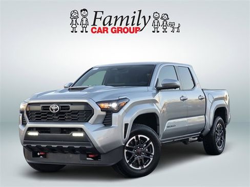 Used 2025 Toyota Tacoma TRD Sport image 1