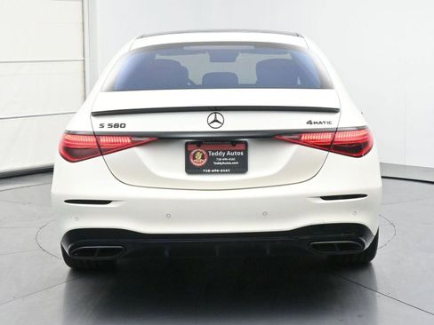 Used 2022 Mercedes-Benz S 580 4MATIC Sedan w/ AMG Line Package image 34