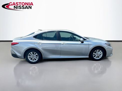 Used 2025 Toyota Camry LE FWD image 6