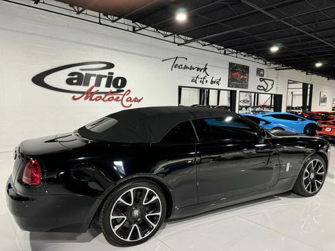 Used 2017 Rolls-Royce Dawn image 13