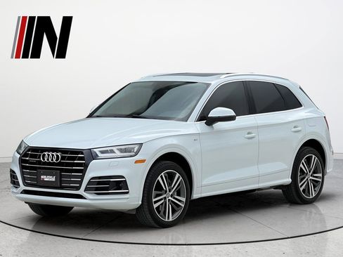 Used 2020 Audi Q5 e Premium Plus w/ Premium Plus Package AWD/4WD image 1