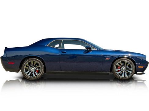 Used 2013 Dodge Challenger SRT8 w/ Harman Kardon Audio Group RWD image 2
