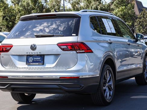 Certified 2022 Volkswagen Tiguan SE image 11