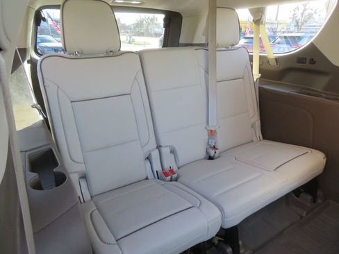 Used 2021 GMC Yukon XL Denali w/ Denali Ultimate Package image 17