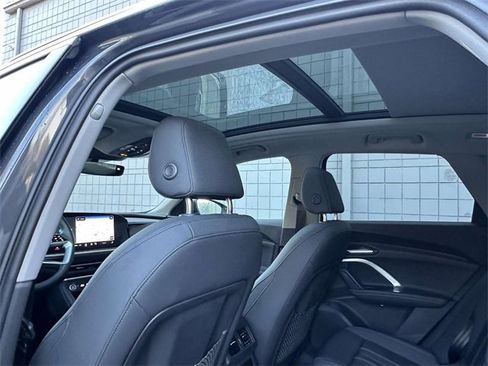 Certified 2025 Audi Q5 Premium Plus w/ Premium Plus image 18