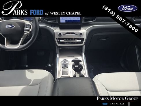 Used 2021 Ford Explorer XLT w/ Equipment Group 202A RWD image 13