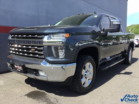 Used 2020 Chevrolet Silverado 3500 LTZ w/ LTZ Premium Package image 5