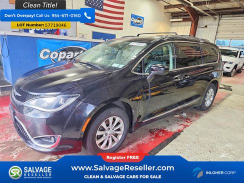 Used 2018 Chrysler Pacifica Touring-L w/ Advanced Safetytec Group FWD image 1