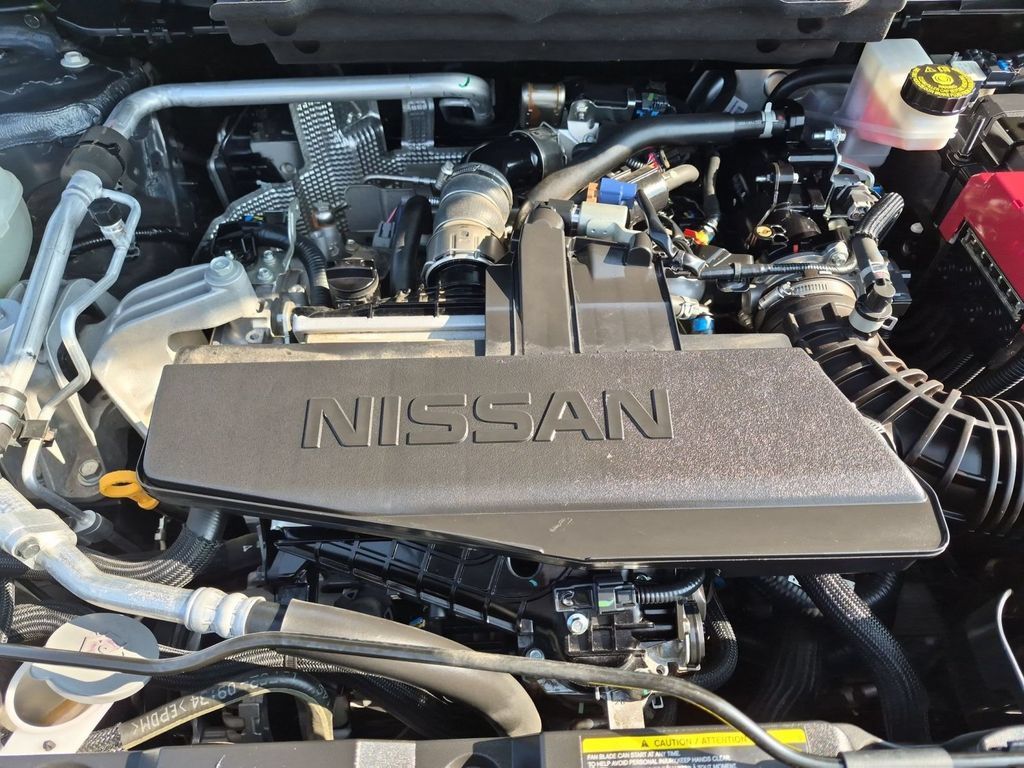 Used 2024 Nissan Rogue S AWD/4WD image 33