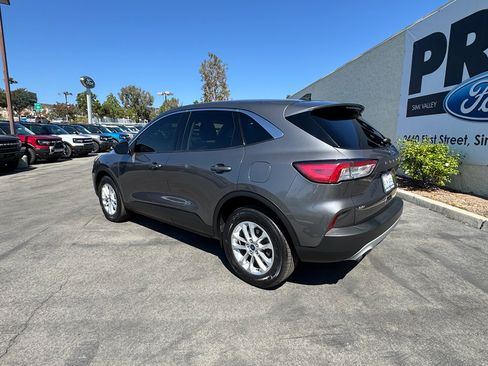 Used 2022 Ford Escape SE w/ Convenience Package image 8