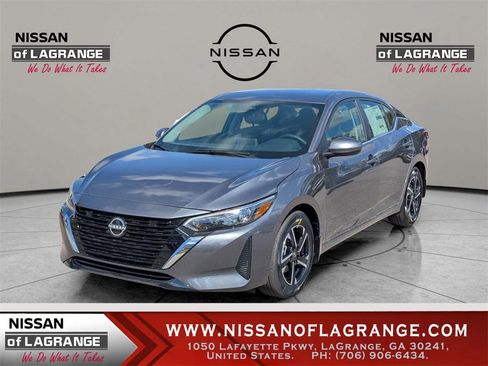 New 2025 Nissan Sentra SV image 1