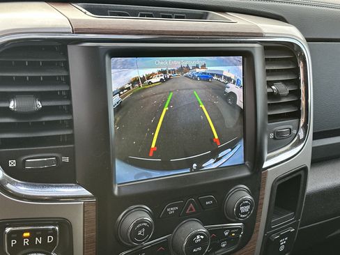 Used 2018 RAM 1500 Laramie image 23