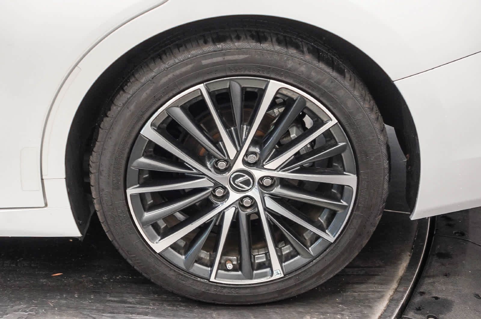Used 2024 Lexus ES 300h w/ Premium Package FWD image 10