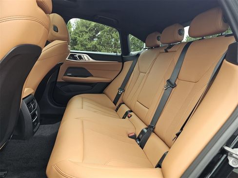 Used 2025 BMW i4 eDrive40 w/ M Sport Package image 19