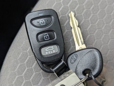 Used 2020 Hyundai Elantra SEL w/ Convenience Package (C2) image 26