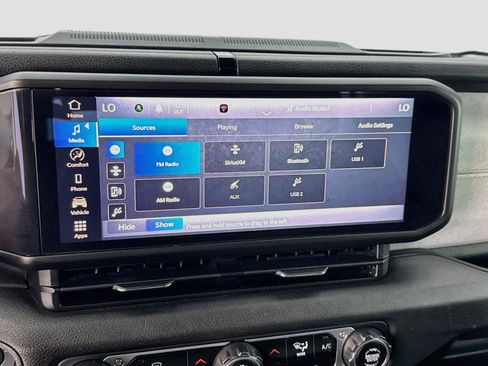 Used 2024 Jeep Wrangler Unlimited AWD/4WD image 11