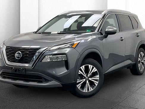 Used 2021 Nissan Rogue SV w/ Premium Package image 8