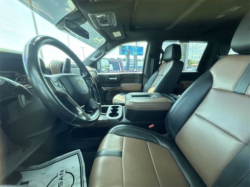 Used 2022 Chevrolet Silverado 3500 High Country w/ Safety Package II image 11