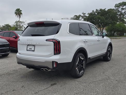 New 2025 Kia Telluride EX image 8