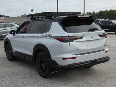 New 2026 Mitsubishi Outlander AWD image 5