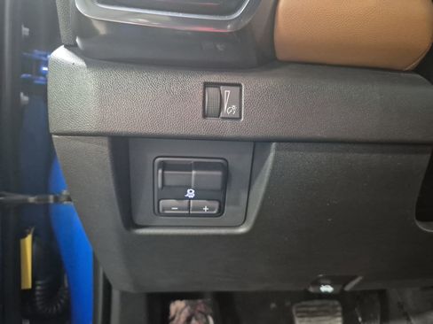 Used 2023 GMC Canyon AT4 w/ AT4 Premium Package image 19