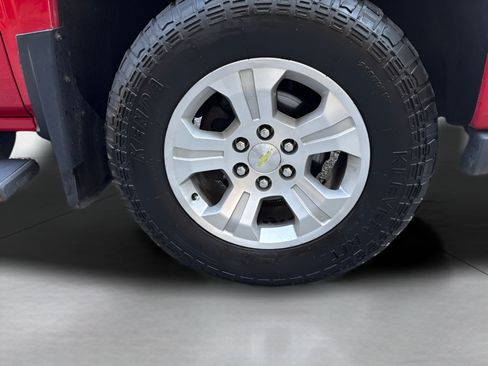 Used 2018 Chevrolet Silverado 1500 LT w/ All Star Edition AWD/4WD image 2