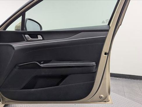 Used 2021 Kia K5 LXS image 23