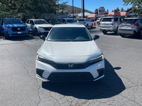 Used 2023 Honda Civic Sport image 8