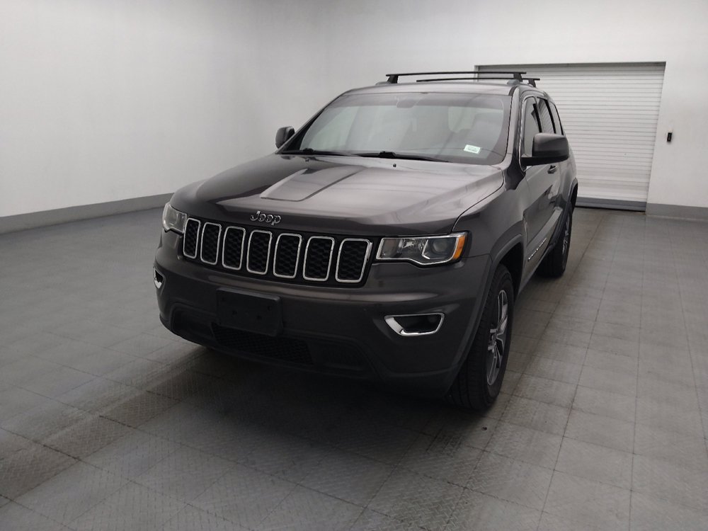 Used 2019 Jeep Grand Cherokee Laredo w/ 18" Wheel & 8.4" Radio Group AWD/4WD image 15