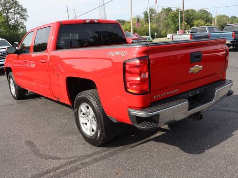 Used 2017 Chevrolet Silverado 1500 LT AWD/4WD image 3