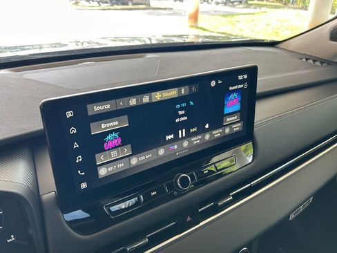 New 2025 Mitsubishi Outlander SE image 7