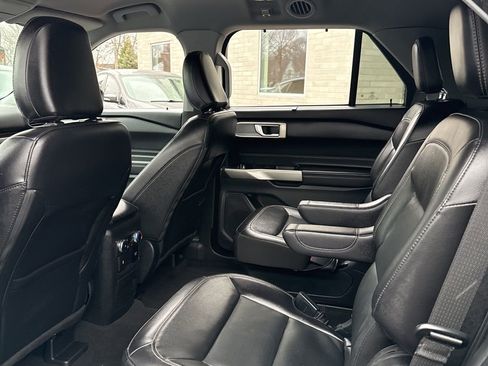 Used 2023 Ford Explorer Limited w/ Equipment Group 301A image 16