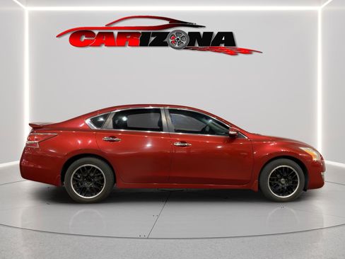 Used 2015 Nissan Altima 2.5 SV w/ Convenience Package image 8