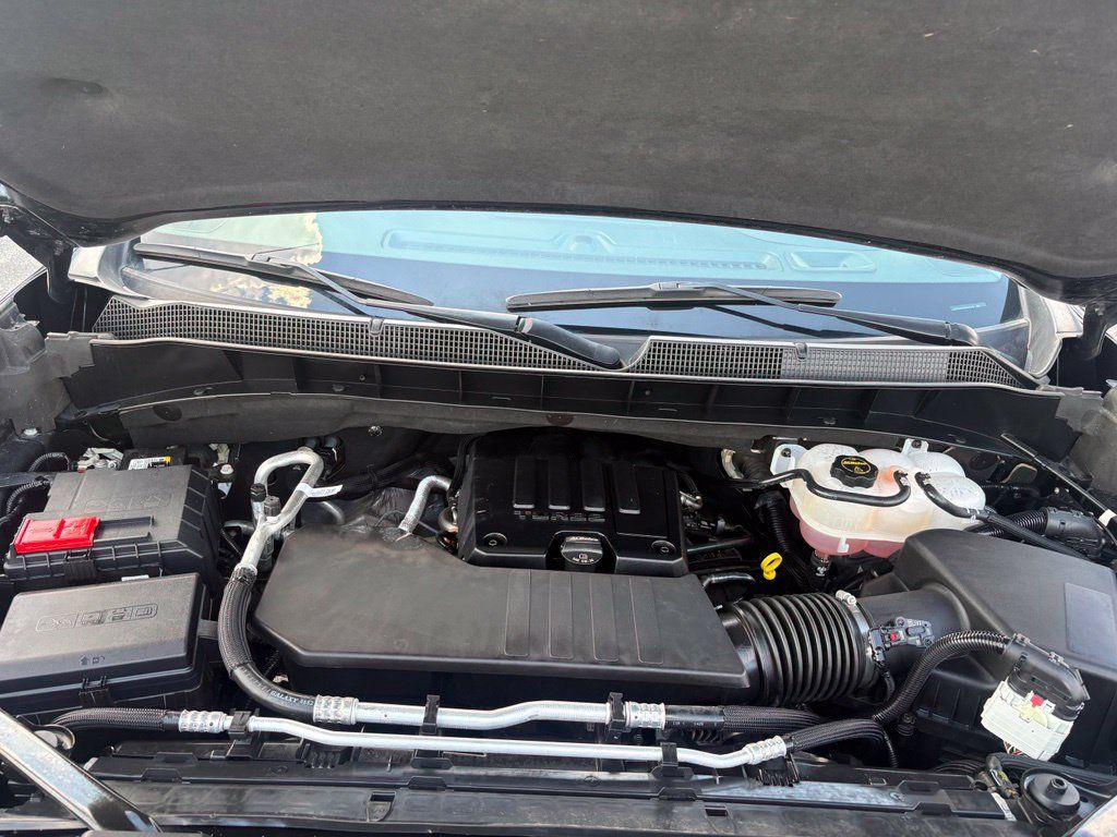 Used 2025 Chevrolet Silverado 1500 Custom AWD/4WD image 38