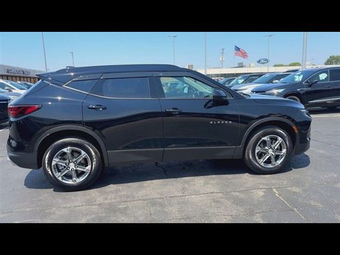 Certified 2024 Chevrolet Blazer LT w/ Convenience Package FWD image 9