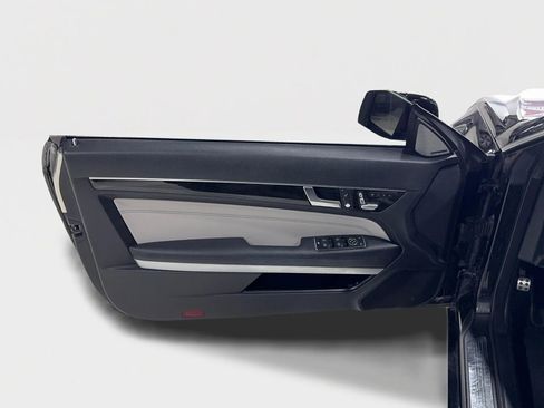Used 2014 Mercedes-Benz E 350 Sport image 17