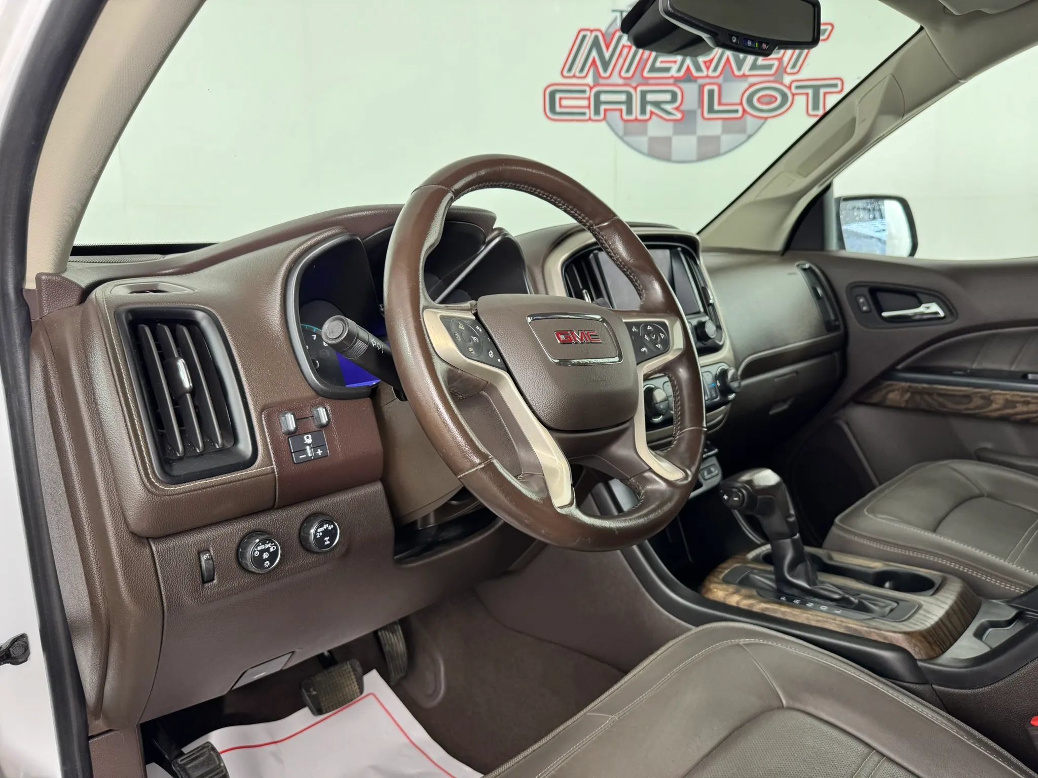 Used 2021 GMC Canyon Denali AWD/4WD image 10