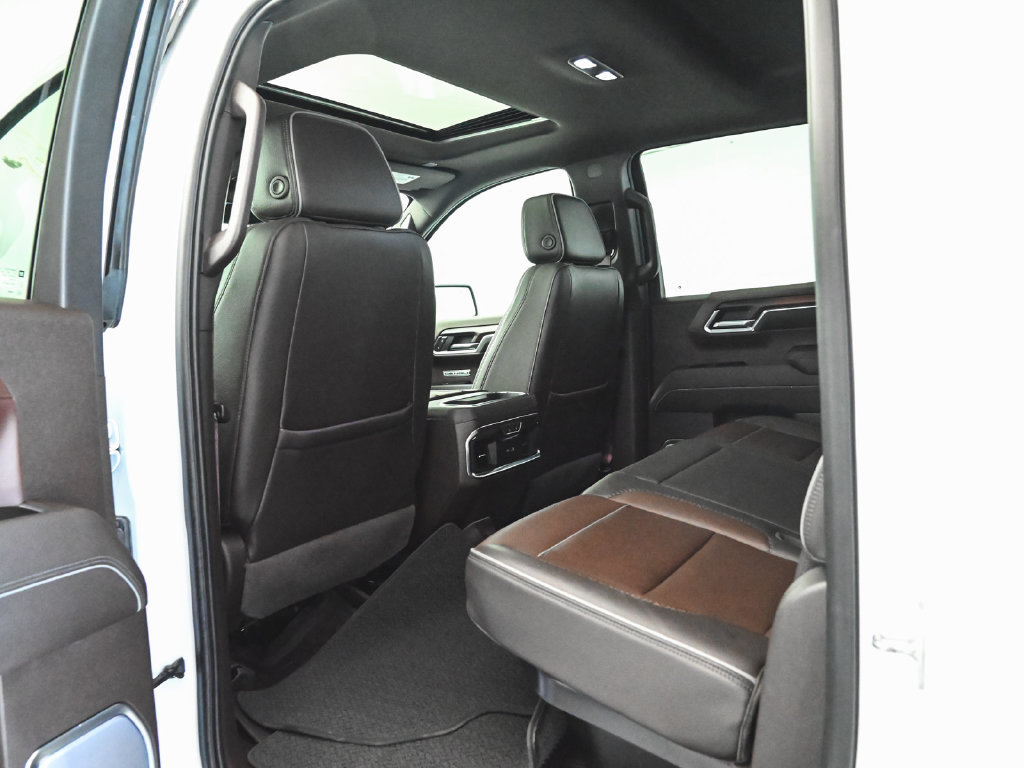 Used 2024 GMC Sierra 1500 Denali w/ Denali Reserve Package AWD/4WD image 30