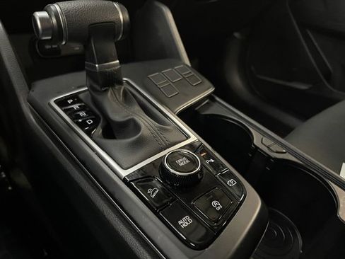Used 2024 Kia Sportage LX image 10