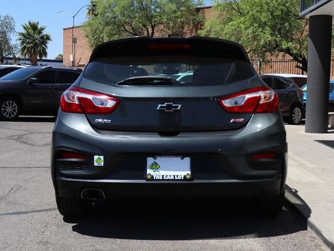 Used 2019 Chevrolet Cruze LT w/ Convenience Package FWD image 11